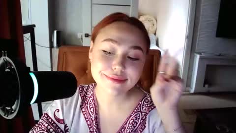 Lola online show from September 2025 10:48:02 AM