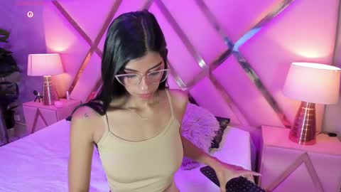 Snapshot of lolapierce chatting on September 2025 11:48:01 AM loli online show from September 2025 11:48:01 AM