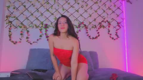 Snapshot of lolarosesxs chatting on November 2025 09:13:01 PM Lola online show from November 2025 09:13:01 PM