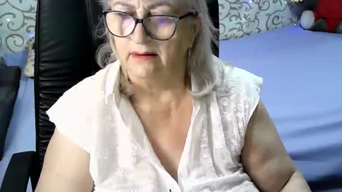 LolkaAlyss online show from January 2025 07:00:02 PM