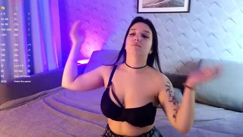 Snapshot of lolliwinkz chatting on November 2025 07:01:02 PM Alex online show from November 2025 07:01:02 PM