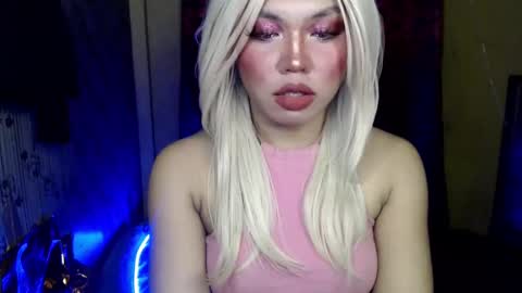 Love Marie online show from December 2024 09:33:01 AM