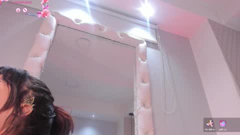 Snapshot of lolyyuno chatting on September 2025 02:02:01 AM Loly online show from September 2025 02:02:01 AM