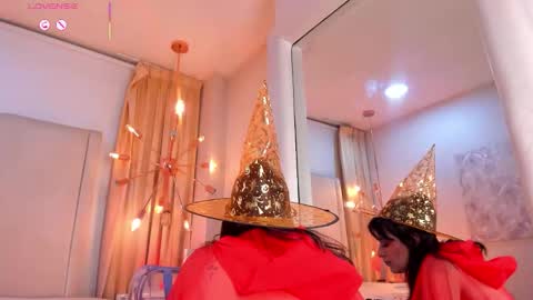 Snapshot of lolyyuno chatting on October 2025 06:45:02 AM Loly online show from October 2025 06:45:02 AM