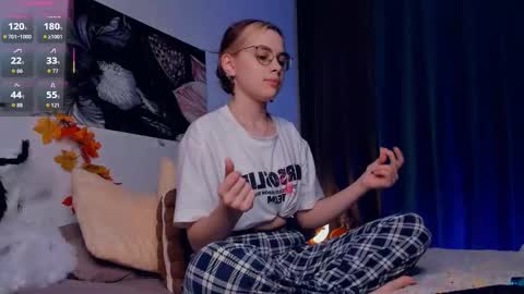 Snapshot of lonagass chatting on November 2025 07:16:02 PM Lona online show from November 2025 07:16:02 PM