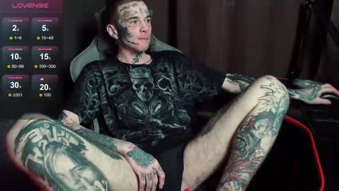 Snapshot of lone1ycrystal chatting on November 2025 08:32:01 PM Chris online show from November 2025 08:32:01 PM