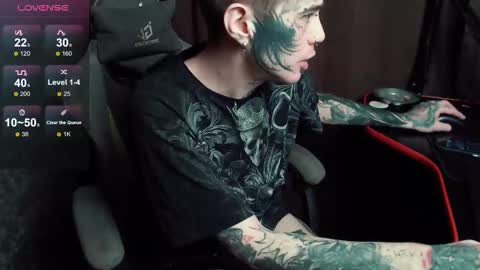 Snapshot of lone1ycrystal chatting on November 2025 03:12:01 PM Chris online show from November 2025 03:12:01 PM