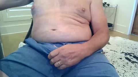 JustaGuyinMS online show from October 2025 04:08:01 PM