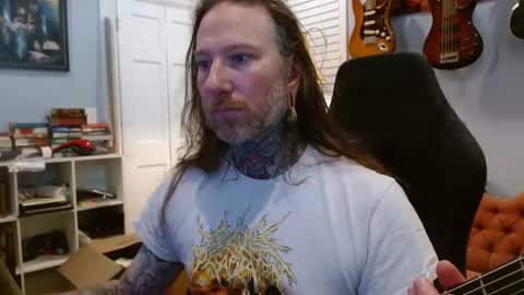 longhair online show from October 2025 07:11:02 PM