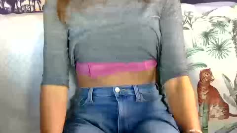 Snapshot of longlegstammy chatting on October 2025 08:09:01 PM Cutenurse91 online show from October 2025 08:09:01 PM