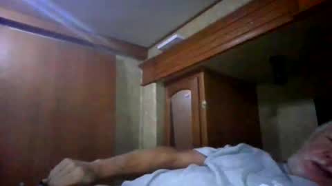 lookingagain181 online show from September 2025 11:32:02 AM