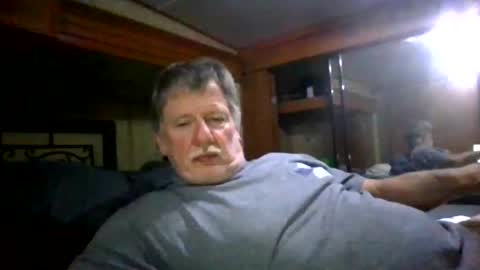 lookingagain181 online show from October 2025 12:18:02 PM