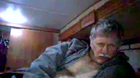 lookingagain181 online show from November 2025 01:02:01 PM