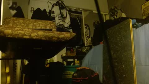 lookwhaticand0 online show from December 2024 01:47:01 PM