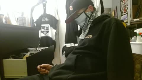 lookwhaticand0 online show from March 2025 08:45:01 AM