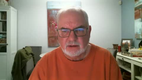 Snapshot of loop102 chatting on October 2025 11:46:02 PM loop102 online show from October 2025 11:46:02 PM