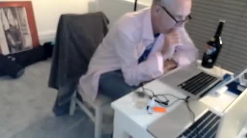 Snapshot of loose565 chatting on December 2024 01:29:02 AM loose565 online show from December 2024 01:29:02 AM