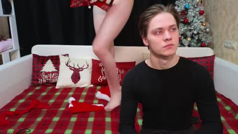 Snapshot of loossers chatting on December 2024 07:49:02 AM Jean and Isa right couple Mark and Eva left couple online show from December 2024 07:49:02 AM