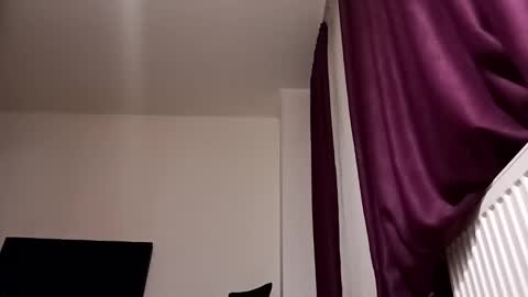 Lora online show from December 2024 03:00:02 PM