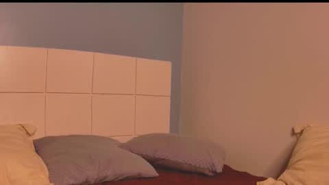 Snapshot of loraforreal chatting on October 2025 04:09:02 AM Blackcat online show from October 2025 04:09:02 AM