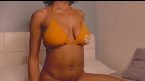 Snapshot of loraforreal chatting on October 2025 01:59:02 AM Blackcat online show from October 2025 01:59:02 AM