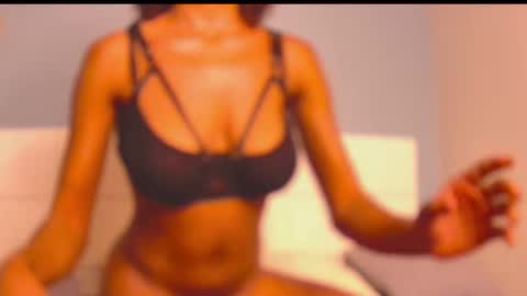 Snapshot of loraforreal chatting on November 2025 04:35:01 AM Blackcat online show from November 2025 04:35:01 AM