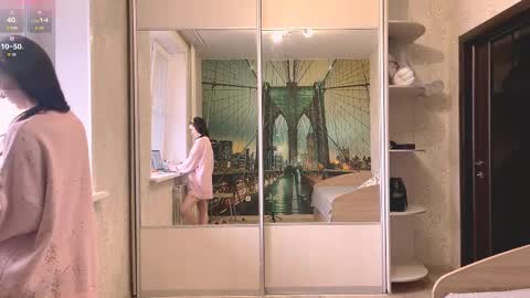 Olivia online show from November 2025 05:28:02 AM