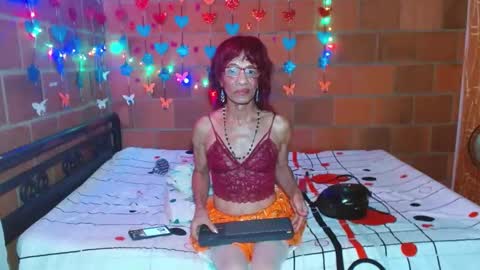 Lorena Capelli online show from January 2025 01:00:02 AM
