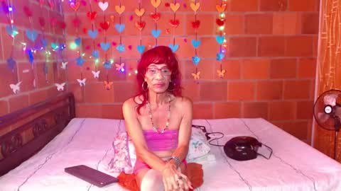 Lorena Capelli online show from February 2025 01:40:01 PM
