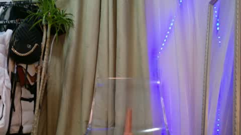 Snapshot of lorennameliyy chatting on March 2025 11:16:02 PM Amelia online show from March 2025 11:16:02 PM