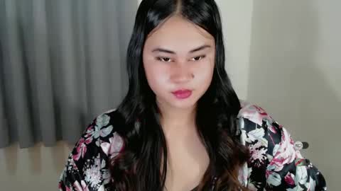 LOREN online show from March 2025 06:18:02 AM
