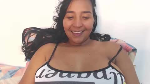 Snapshot of loretta_ chatting on October 2025 12:55:02 AM Loretta Gmez online show from October 2025 12:55:02 AM