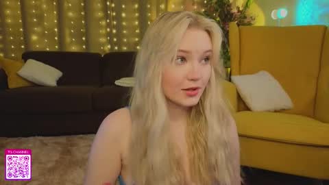 Snapshot of lorettacarnley chatting on September 2025 07:02:02 PM Alice online show from September 2025 07:02:02 PM