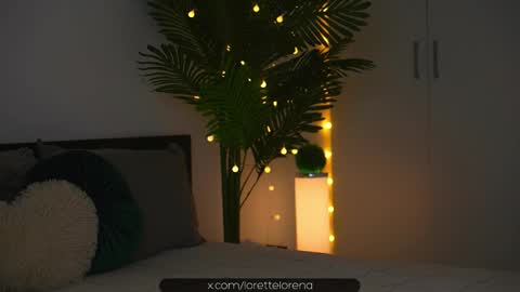 Snapshot of lorettelorenaa chatting on October 2025 04:46:02 AM LoretteLorena online show from October 2025 04:46:02 AM