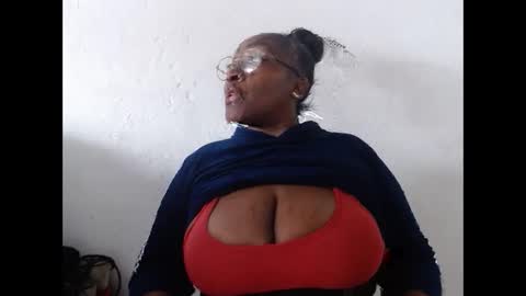 loretybighot online show from February 2025 05:09:01 PM