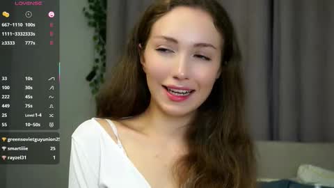 Naomi online show from October 2025 09:55:01 PM