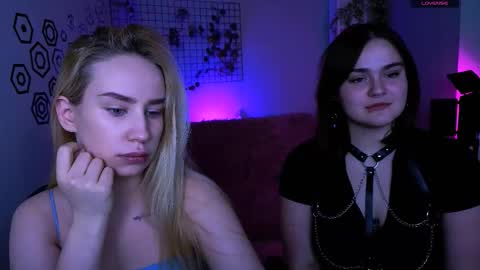 Lora for u online show from October 2025 07:14:01 PM