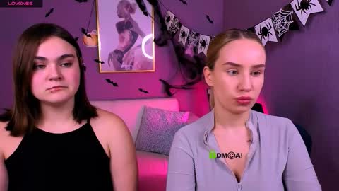 Lora for u online show from October 2025 08:04:02 PM