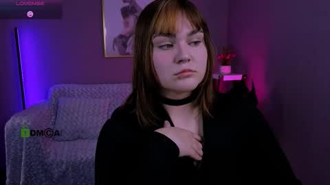 Lora for u online show from November 2025 08:10:01 PM