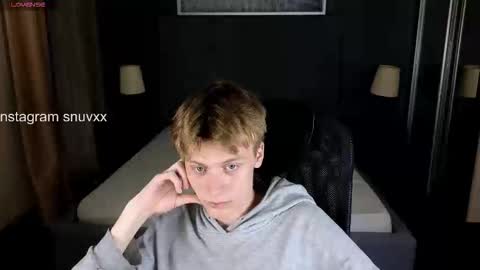 louie_evans online show from September 2025 09:03:02 PM