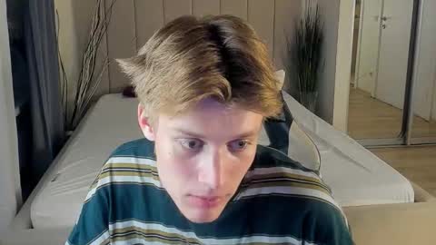 louie_evans online show from September 2025 05:18:01 PM