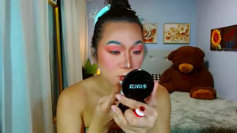 Snapshot of louie_sexy chatting on October 2025 07:05:02 AM Cathy online show from October 2025 07:05:02 AM