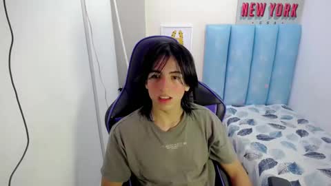 louis_baltazar online show from September 2025 03:58:02 PM