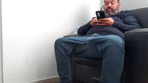 louis_tj1 online show from October 2025 04:08:01 PM