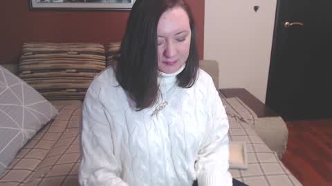 Louise Love online show from December 2024 08:43:01 PM