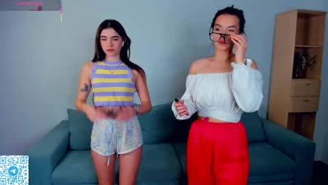 Snapshot of louriezita chatting on October 2025 04:44:02 AM Brook and Del online show from October 2025 04:44:02 AM