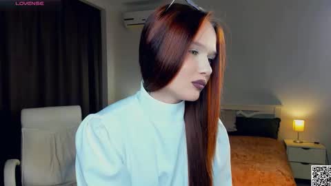 Snapshot of louriezita chatting on October 2025 05:15:02 PM Brook and Del online show from October 2025 05:15:02 PM