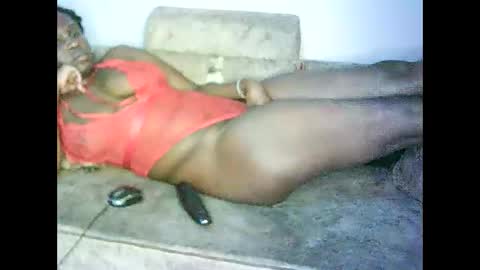 Snapshot of love1378 chatting on October 2025 06:37:01 PM Cynthia. A online show from October 2025 06:37:01 PM