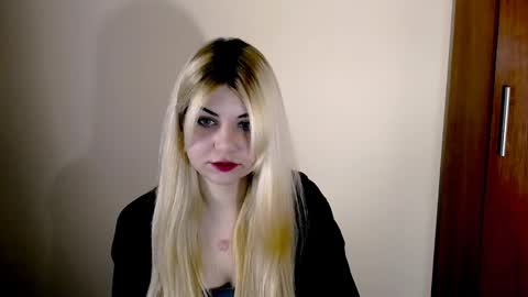 Alexya online show from January 2025 11:45:02 AM