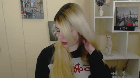 Alexya online show from February 2025 02:10:02 PM